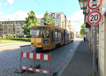 Cottbus: Neue Schilder sollen auf Altmarkt-Sperre hinweisen