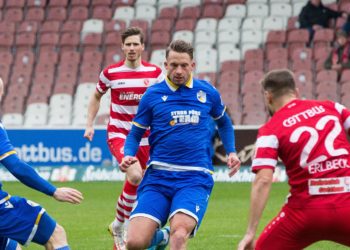 Energie Cottbus verpflichtet Maximilian Oesterhelweg (Mitte); Foto: Christiane Weiland