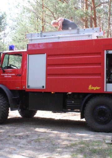 Waldbrand zwischen Spremberg und Graustein; Fotos: Blaulichtreport Lausitz