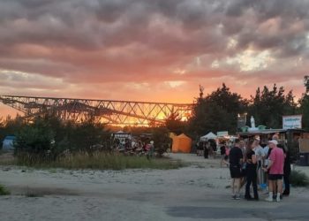 Feel Festival gestartet. Zum letzten Mal am Bergheider See