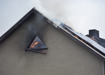 Trebendorf: Verletzte nach Dachstuhlbrand