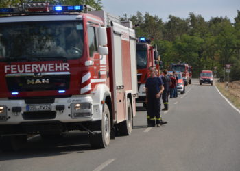 Waldbrand Falkenberg: Glutnester fordern Einsatzkräfte weiter
