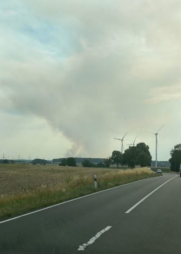 Waldbrand in Elbe-Elster bei Kölsa-Rehfeld