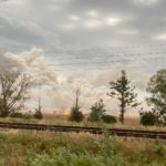 Waldbrand bei Rehfeld-Kölsa breitet sich aus, Evakuierungen notwendig