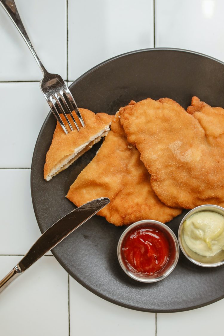 Ein echtes “Wiener Schnitzel” - oder ein “Schnitzel Wiener Art”?