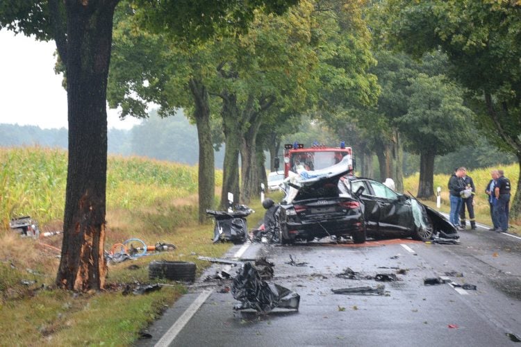 Tödlicher Autounfall zwischen Tschernitz und Jämlitz