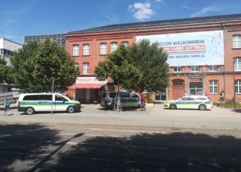 Polizeieinsatz im Blechen Carré. Mitarbeiter beschimpft und bespuckt