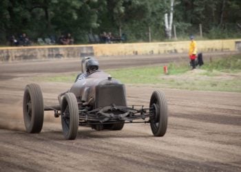 10. Hindenberg Dirt Track Race – ein staubiges Rennen alter Fahrzeuge