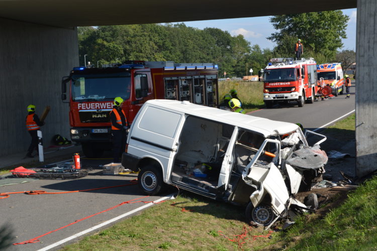 Tödlicher Unfall im Spremberger Ortsteil Cantdorf; Foto: Blaulichtreport Lausitz