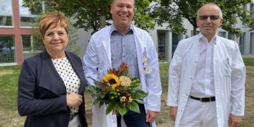 v.l.n.r.  Dr. med Cornelia Schmidt (Ärztliche Direktorin), Dr. med Michael Starke (Chefarzt NUK), PD Dr. med. Rainer Kube (stellv. Ärztlicher Direktor)