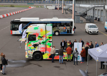 Lausitzring: Wasserstoff LKW und Bus als Abomodell vorgestellt