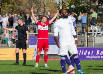 Energie Cottbus gewinnt 4:0 bei TeBe. Unterbrechung & Sanitätseinsatz