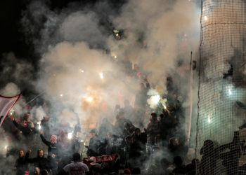 Pyro beim FCE: Schärfere Einlasskontrollen, Choreoverbot & Geldstrafe