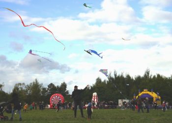 Rückblick auf 5. Drachenfest. Bunter Familientag am Mauster Kiessee