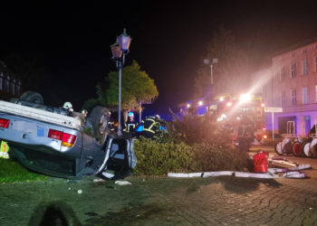 Auto in Guben mehrmals überschlagen. Fahrer schwer verletzt im CTK