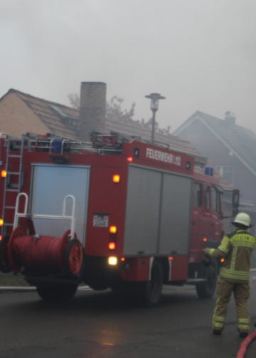 Gebäudebrand in Cottbus-Branitz; Foto: Blaulichtreport Lausitz