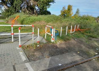 Fußgänger-Bahnübergang in Lübbenau aufgrund von Vandalismus gesperrt