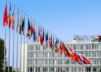 Wie wird man Übersetzer bei der EU oder am EuGH?