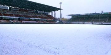Schnee im Stadion der Freundschaft in Cottbus