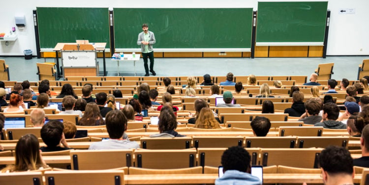 Studierende an der BTU Cottbus-Senftenberg; Quelle: BTU Cottbus-Senftenberg