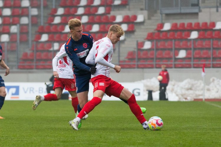 Energie Cottbus spielt 2:2 Unentschieden bei Rot-Weiß Erfurt; Foto: Christiane Weiland