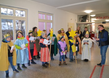 Sternsinger segneten das Lübbenauer Rathaus