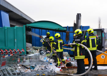 Brand am Kaufland in Spremberg; Blaulichtreport Lausitz