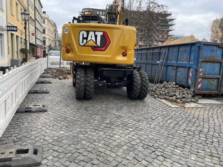 Noch bis Ende dieser Woche wird diese Baustelle auf dem Altmarkt zu sehen sein.(Foto: LWG)