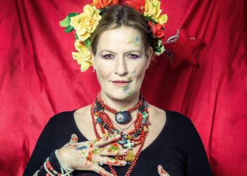 Gastspiel in Cottbus. Suzanne von Borsody liest Frida Kahlo