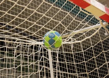 LHC Cottbus gewinnt bei Neubrandenburg 32:28