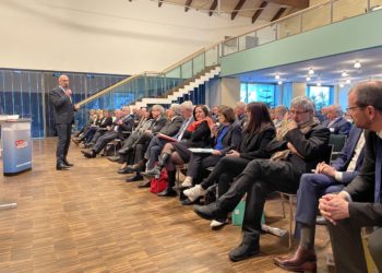 Kritische Fragen in Spremberg. Landesregierung beim Bürgerdialog