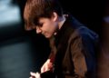 Hanna Schiemenz an der Gitarre/Foto: Uwe Hauth