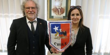 Bürgermeister und Botschafterin in der Anwandter-Ausstellung (Bild: Jan Hornhauer)