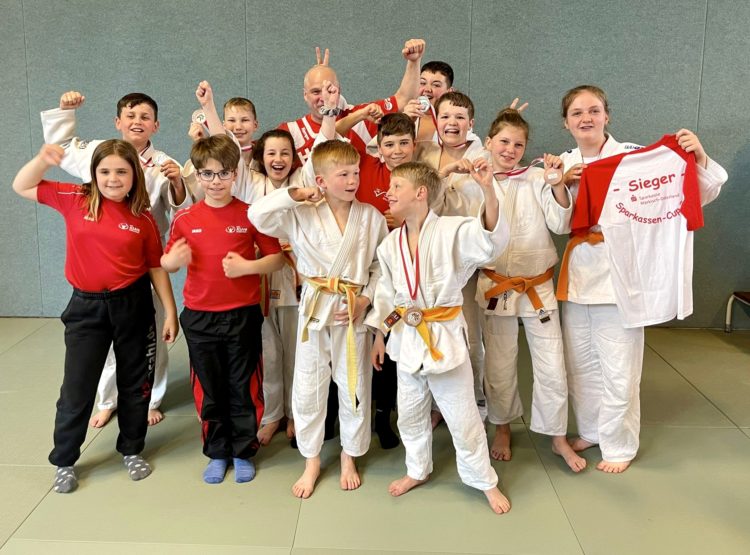 Die erfolgreiche U13 vom Leistungsstützpunkt Spremberg beim Sparkassen Cup in Strausberg (Bild: KSC ASAHI)