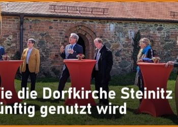 Ostseite der Dorfkirche Steinitz fertig restauriert