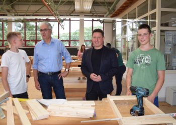 18 Jugendliche starteten ins Sommercamp der Handwerkskammer Cottbus