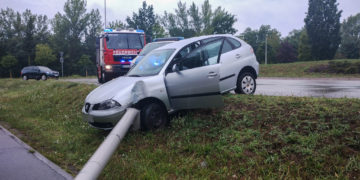 Unfall am Cottbuser Turbokreisel; Foto: Blaulichtreport Lausitz