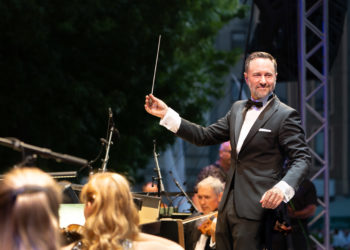 Staatstheater eröffnet „Liebe kennt keine Liga“-Festival mit Filmmusik