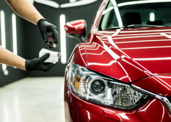 Wachsen eines Autos – wie macht man es richtig, Schritt für Schritt?