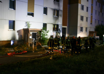 Brandstiftung in Lauchhammer? Feuer in leerstehendem Wohnblock