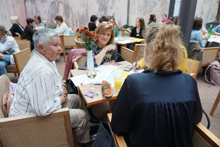 Teilnehmerinnen beim ersten Netzwerktreffen Lausitzer Frauen