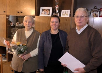 „Eisern“ durch dick & dünn: Ehepaar aus Lauchhammer feiert 65-Jähriges!