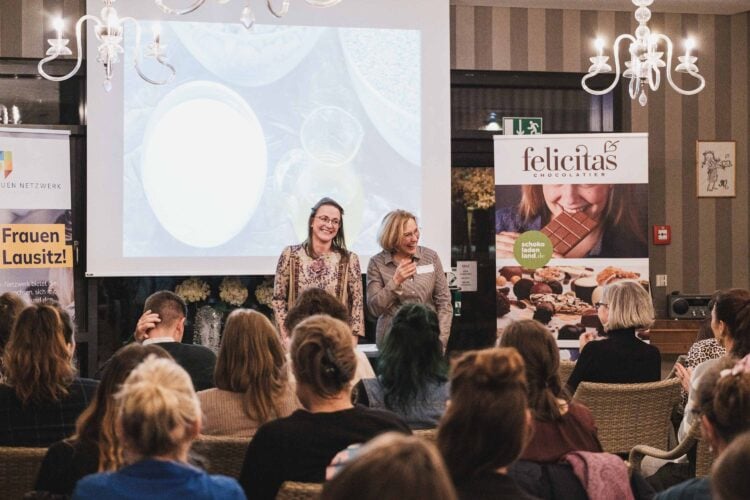 Drittes Treffen des Frauen Netzwerk Lausitz. Dieses Mal bei der Confiserie Felicitas.; Foto: Tine Jurtz