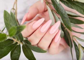 Ein UV Nagellack Set von Semilac für perfekte Maniküre