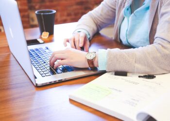 Entwicklungs- und Präsentationshilfe für Start-ups