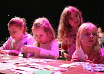 Schöne Bescherung: Geschenke für 100 Senftenberger Kinder