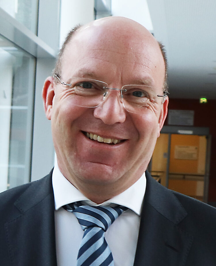 Michael Winkler wurde zum neuen Geschäftsführer des Elbe-Elster-Klinikums bestellt. (Bild: EEK/S. Henschel)
