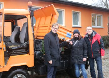 „Neues“ Multicar für zwei Senftenberger Vereine