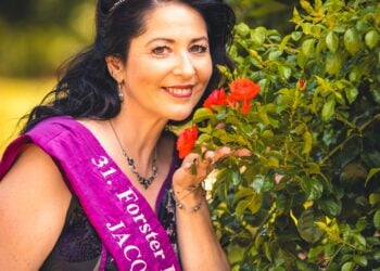 32. Rosenkönigin in Forst gesucht!