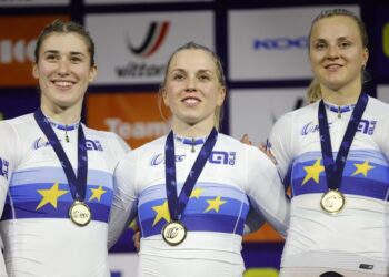 Grabosch, Hinze, Friedrich nach EM-Sieg; Foto: BDR